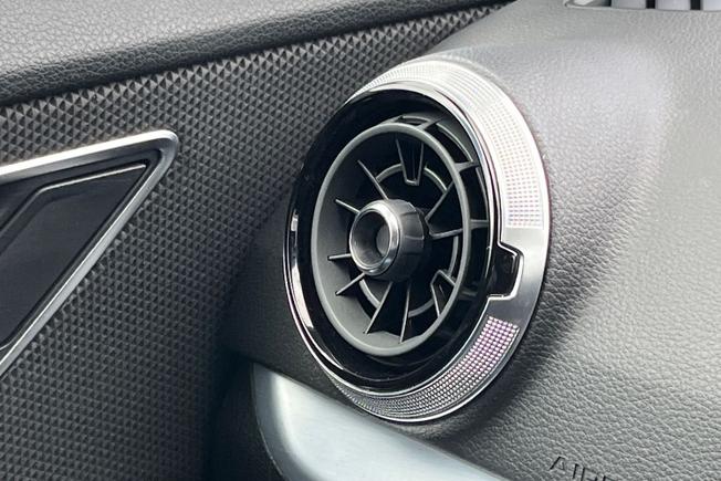 AUDI Q2 Photo 34