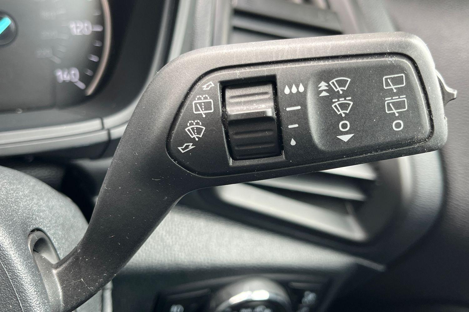 Ford ECOSPORT Photo 14