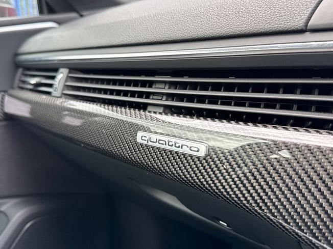 AUDI RS5 Photo 44