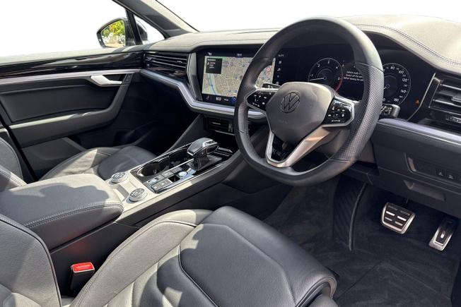Volkswagen Touareg Photo 6