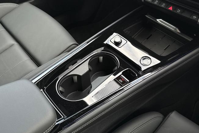 AUDI Q3 Photo 35