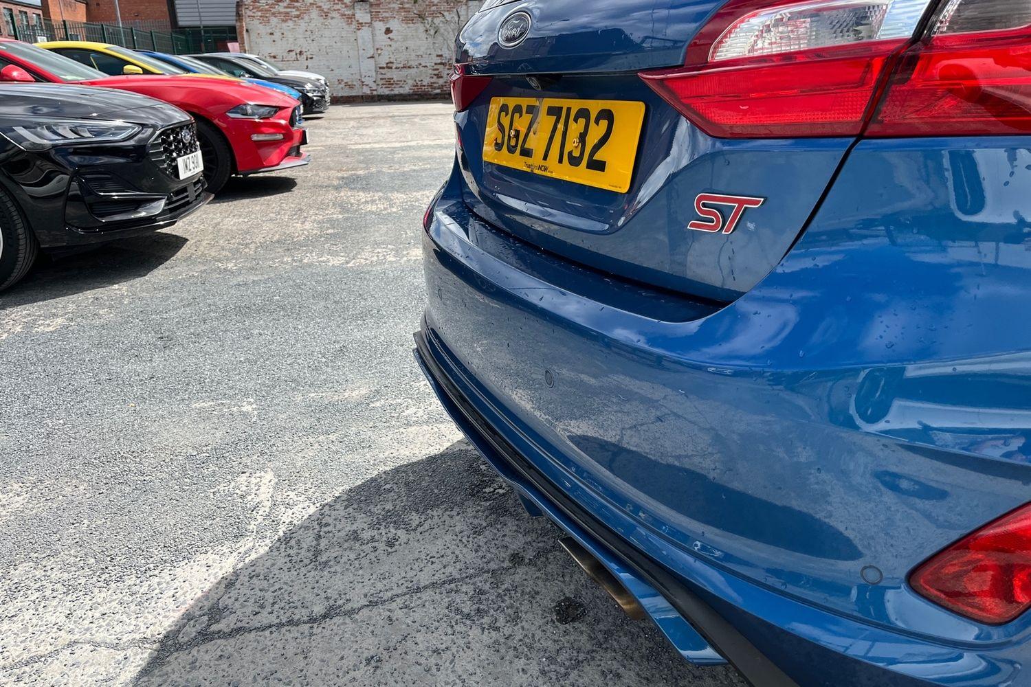 Ford FIESTA Photo 39