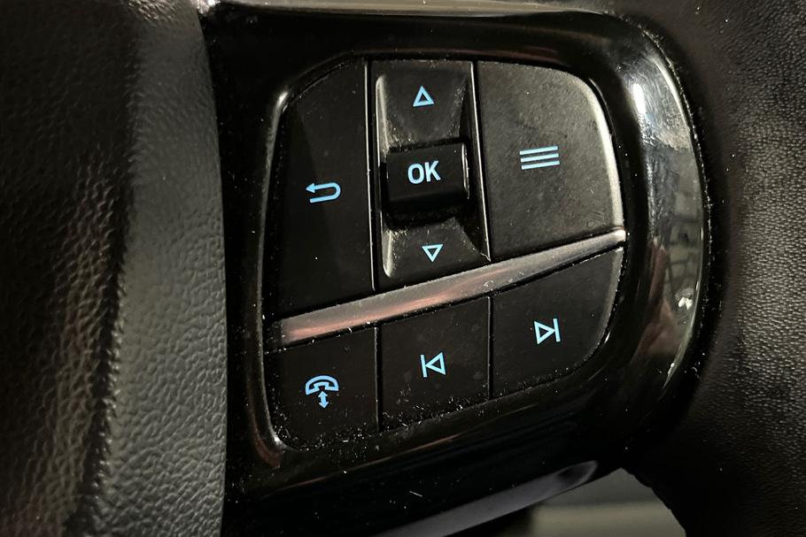 Used Ford TRANSIT CUSTOM LG24VMO 36
