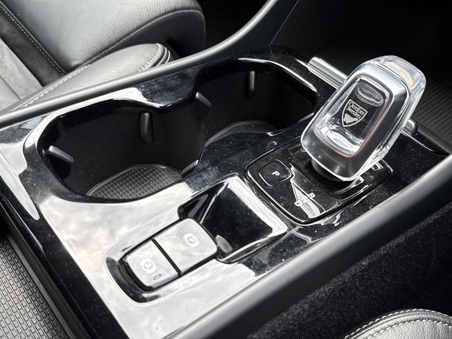 VOLVO Xc40 Photo 52