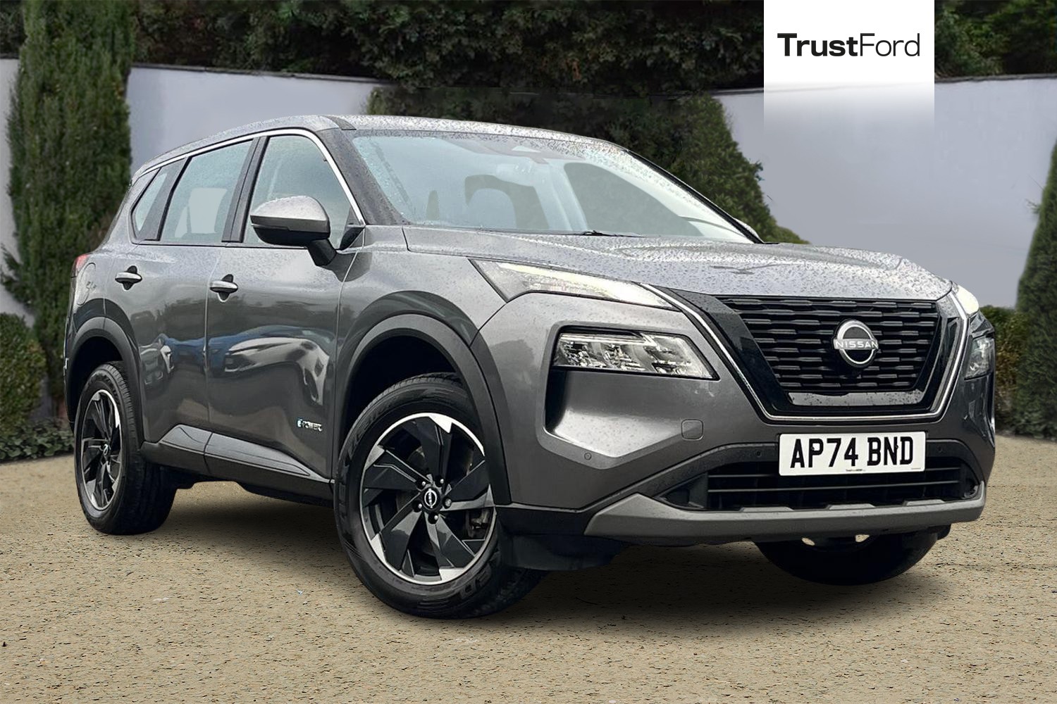 Nissan X-Trail Photo 0