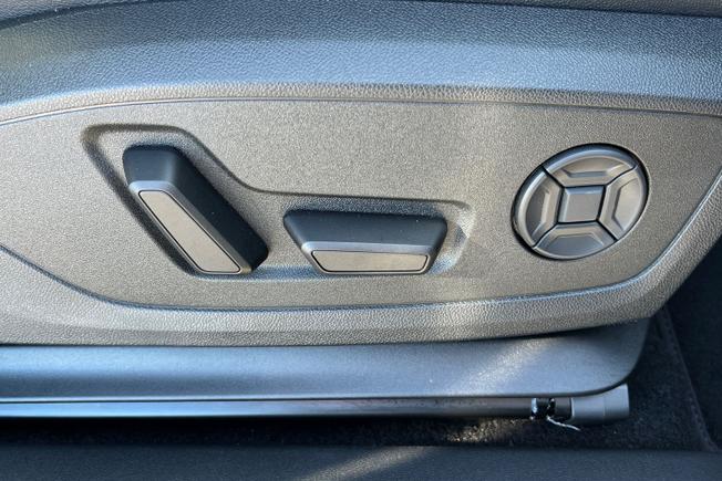 Audi Q4 e-tron Photo 54