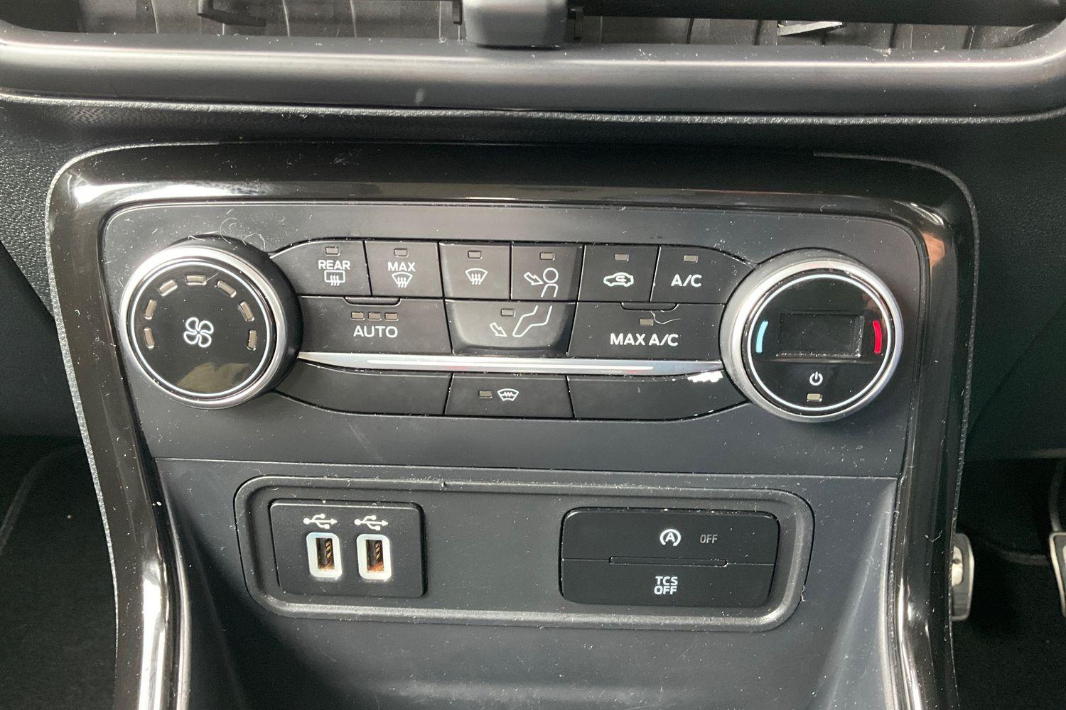 Ford ECOSPORT Photo 27