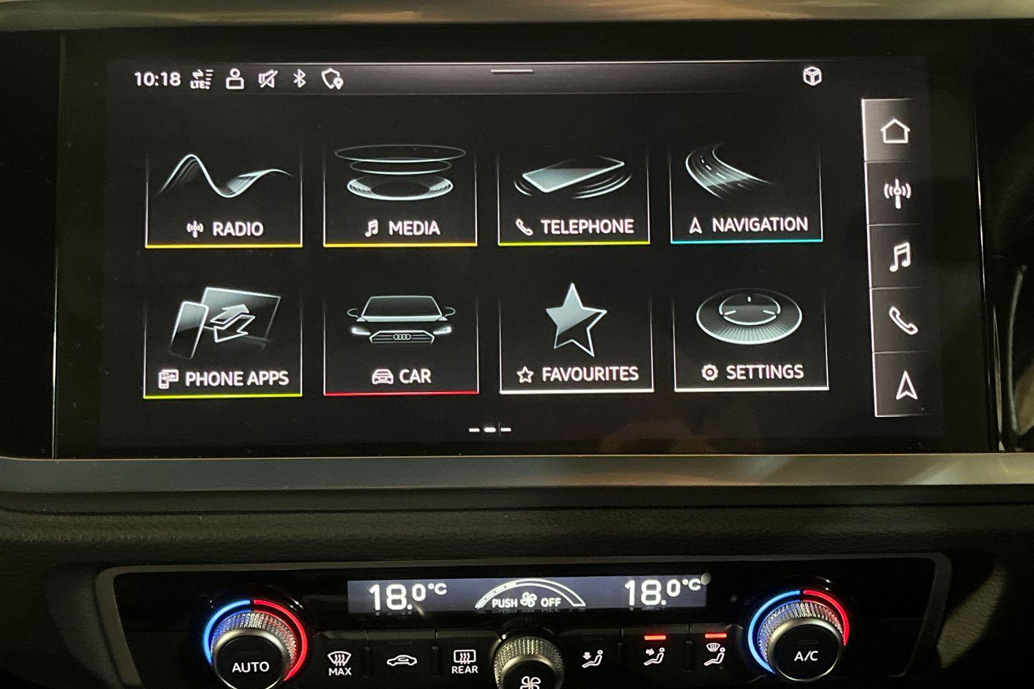 Audi Q3 Photo 32