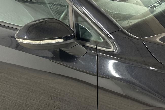 VOLKSWAGEN Golf Photo 20