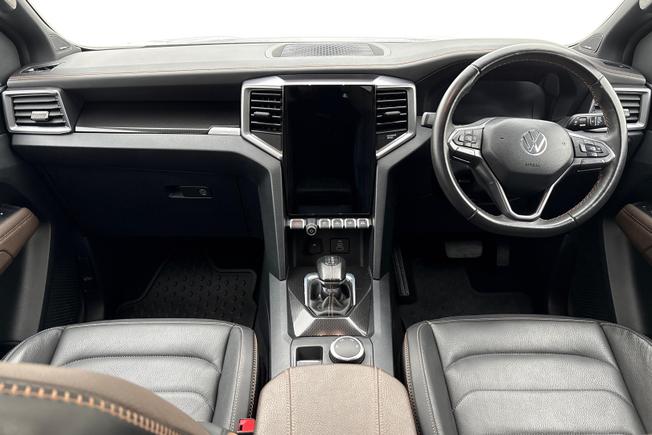 VOLKSWAGEN Amarok Photo 10