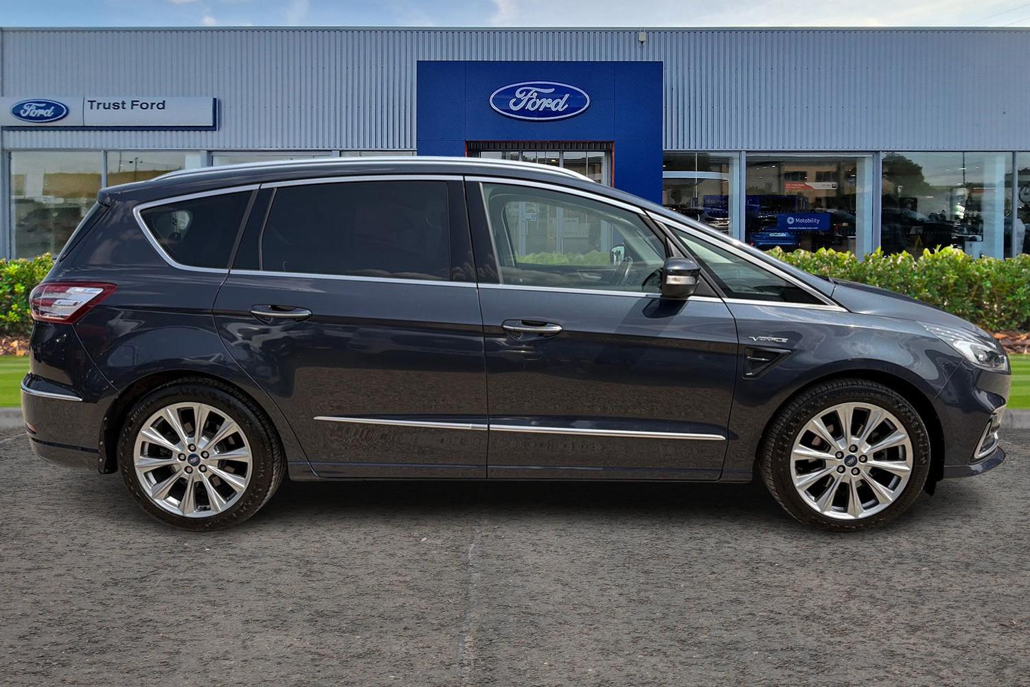 Ford S-Max Photo 2