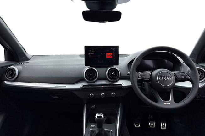 AUDI Q2 Photo 10
