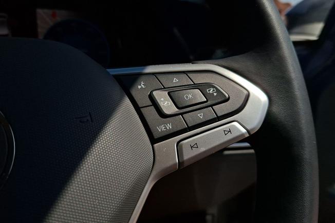 VOLKSWAGEN Golf Photo 17