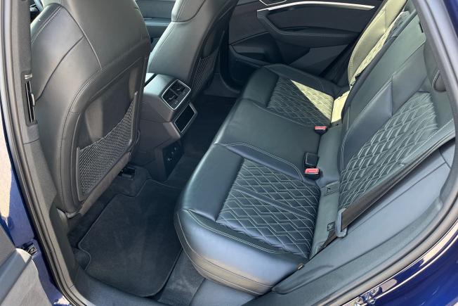 AUDI E-Tron S Photo 37
