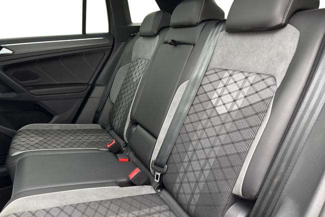 VOLKSWAGEN Tiguan Photo 9