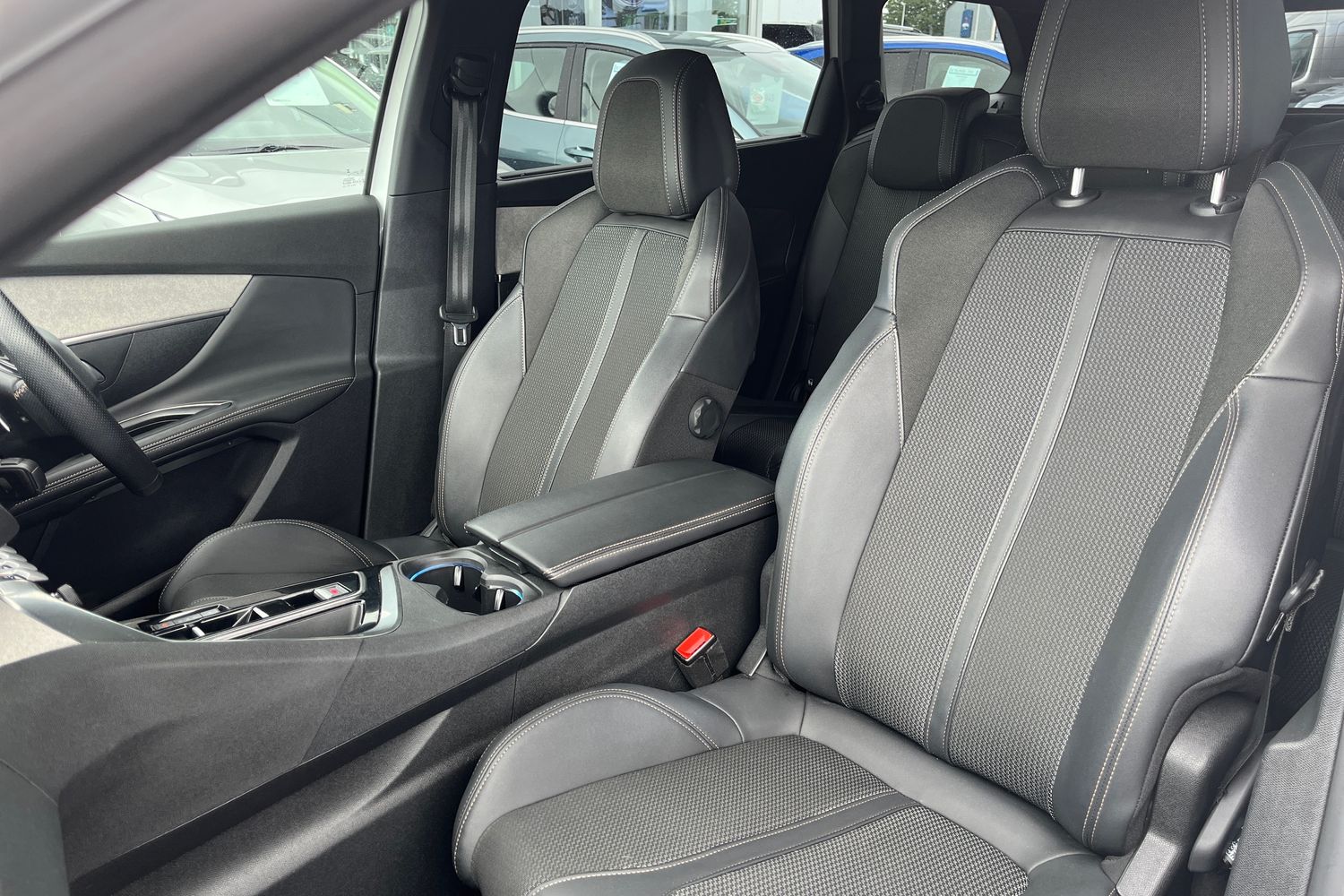 Peugeot 5008 Photo 18