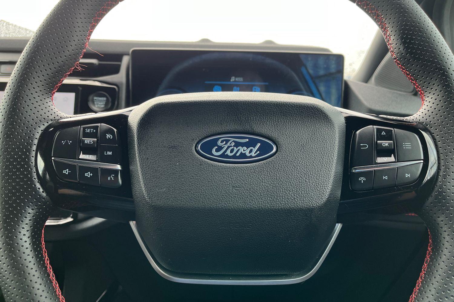 Ford PUMA Photo 11