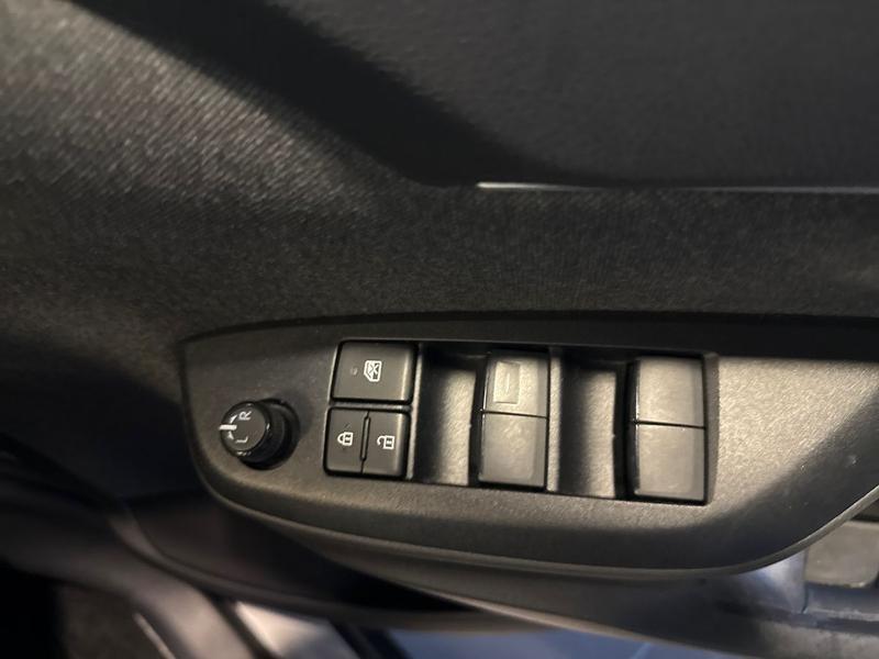 Used Toyota Yaris Cross PJ22UKE 24