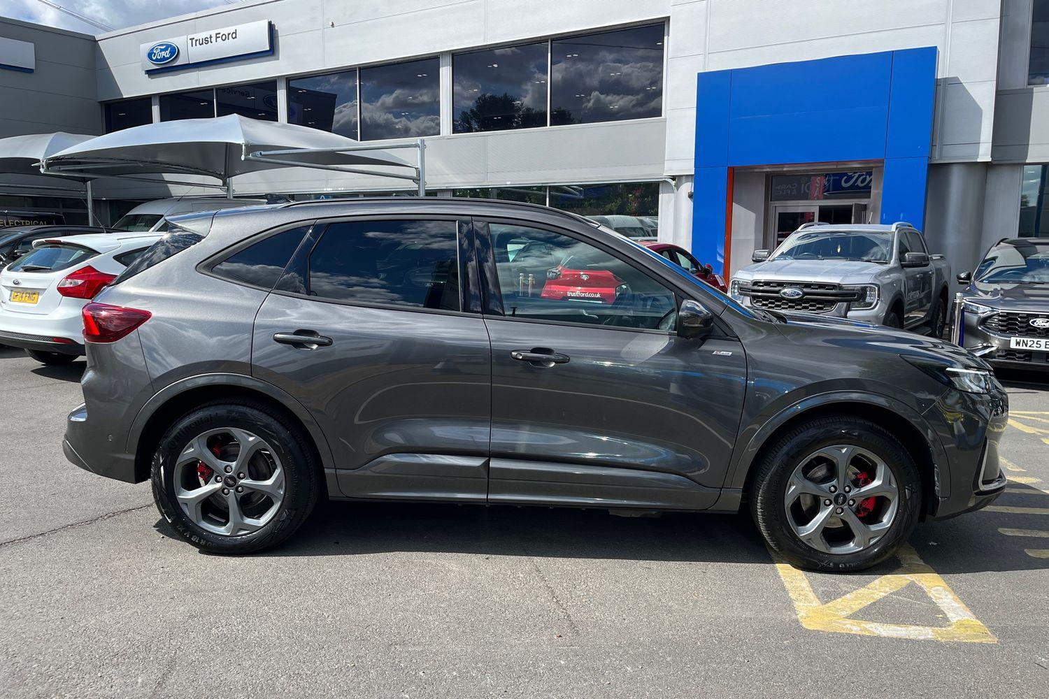 Ford KUGA Photo 35