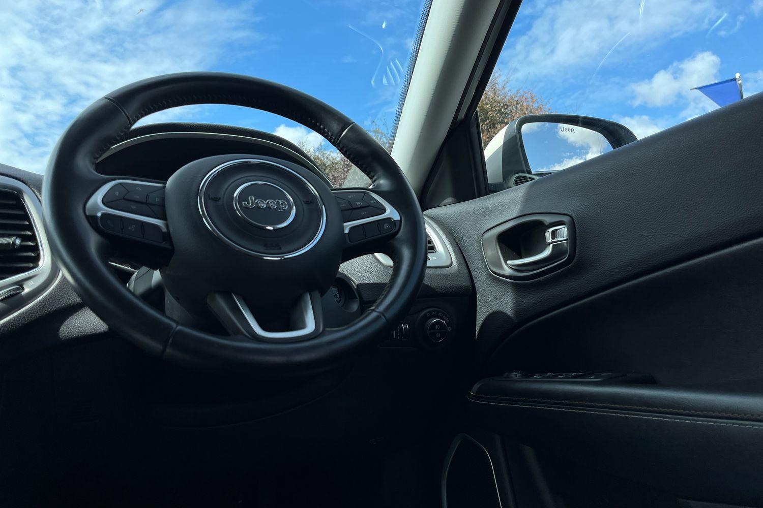 Jeep Compass Photo 11