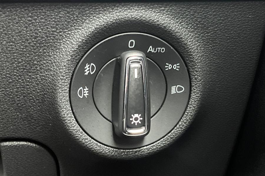 Skoda KAROQ Photo autoimg-55acac4f65b60fc478c844573e87c2fc3711b11f.jpg