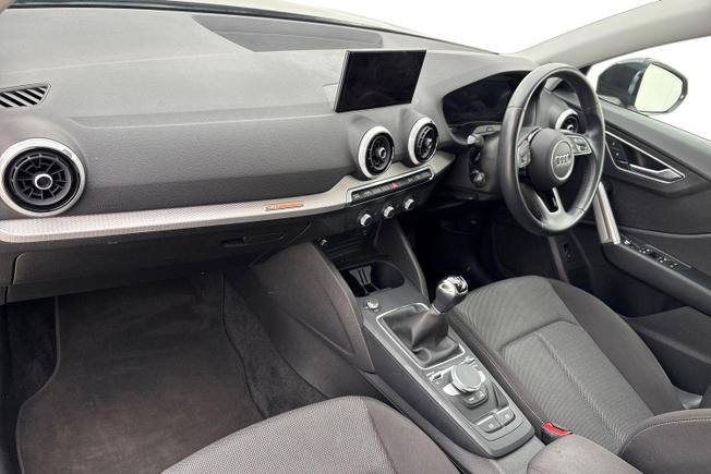 AUDI Q2 Photo 2