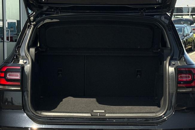 VOLKSWAGEN T-Cross Photo 12