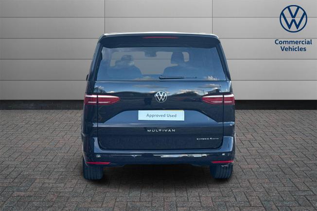 VOLKSWAGEN Multivan Photo 7