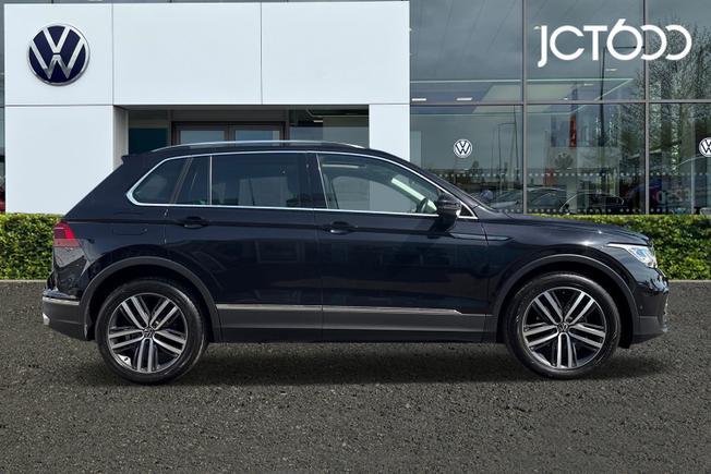 VOLKSWAGEN Tiguan Photo 4