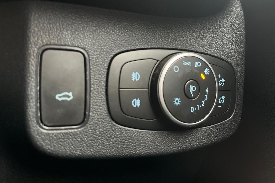 Ford PUMA Photo autoimg-55b58ec99d81d574804cc0ca10651d48ac4828a0.jpg