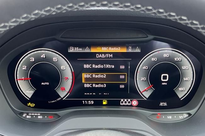 AUDI Q2 Photo 15