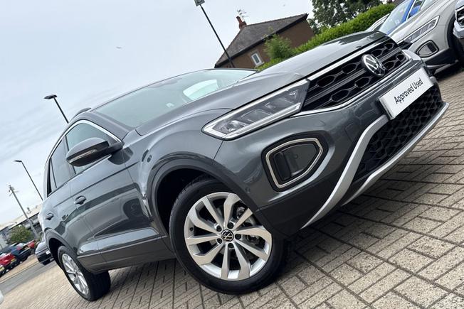 VOLKSWAGEN T-Roc Photo 29