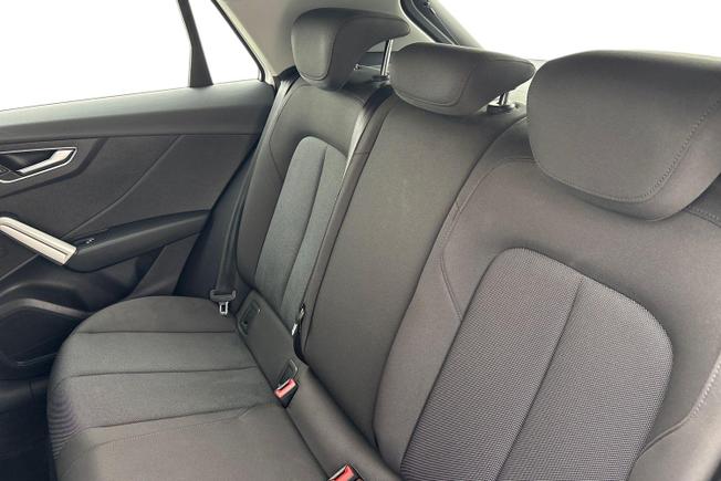 AUDI Q2 Photo 9