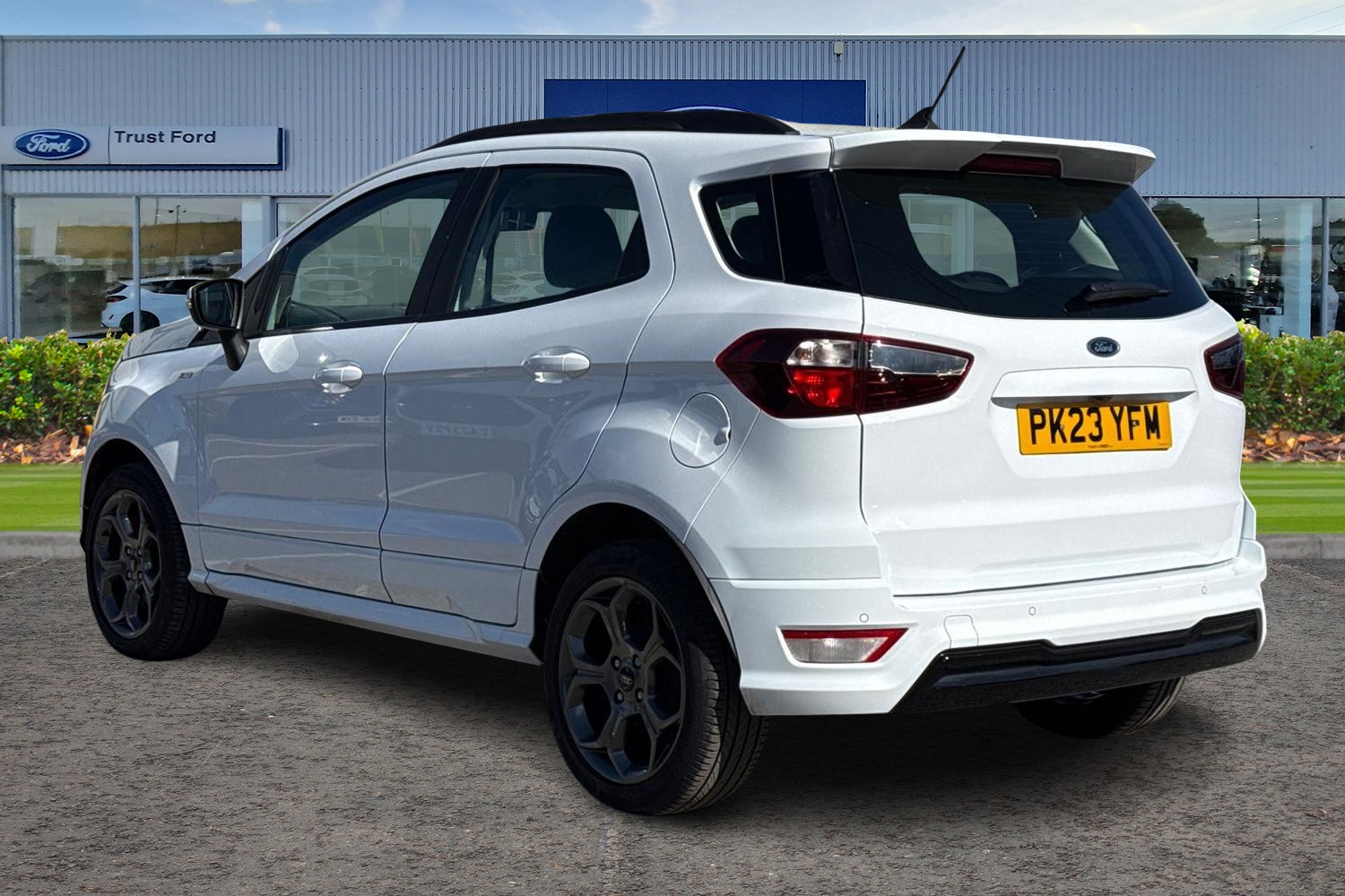 Ford EcoSport Photo 1