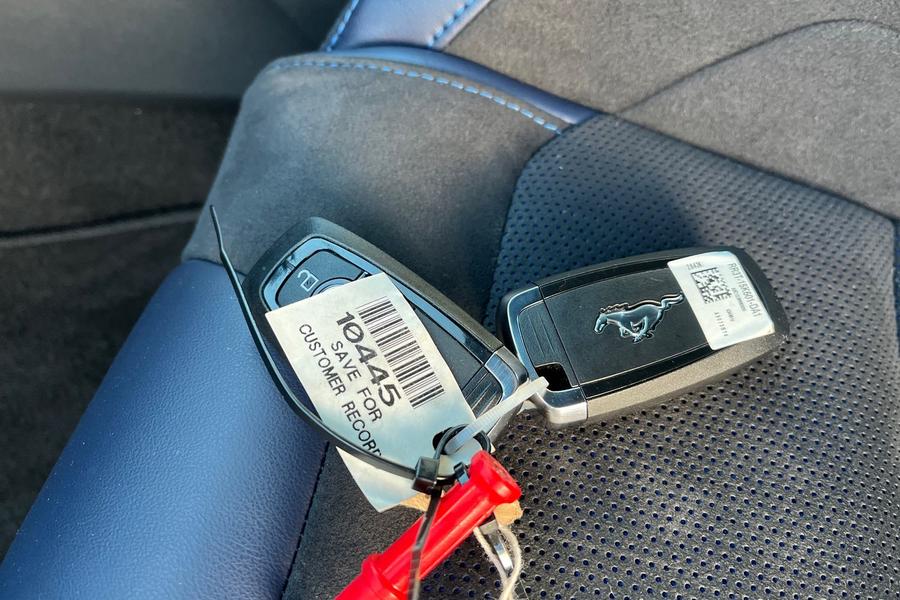 Ford MUSTANG Photo autoimg-55c0597d7b9cde85f2b2f968235ff8305a9df38a.jpg