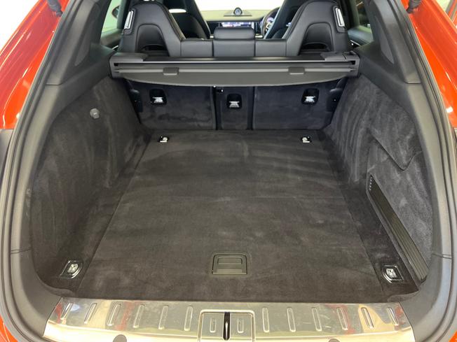 PORSCHE Panamera Photo 19