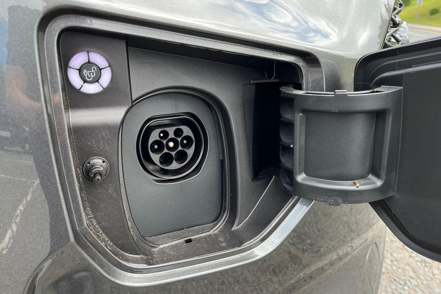 Ford TRANSIT CUSTOM Photo autoimg-55c5bb420f7a8e100588f9063939f309641a0634.jpg
