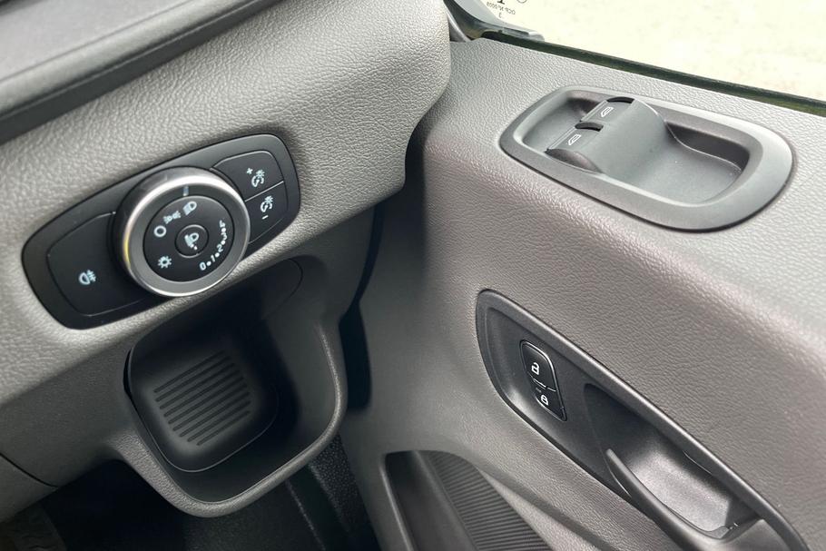 Used FORD TRANSIT EJ75MYK 8