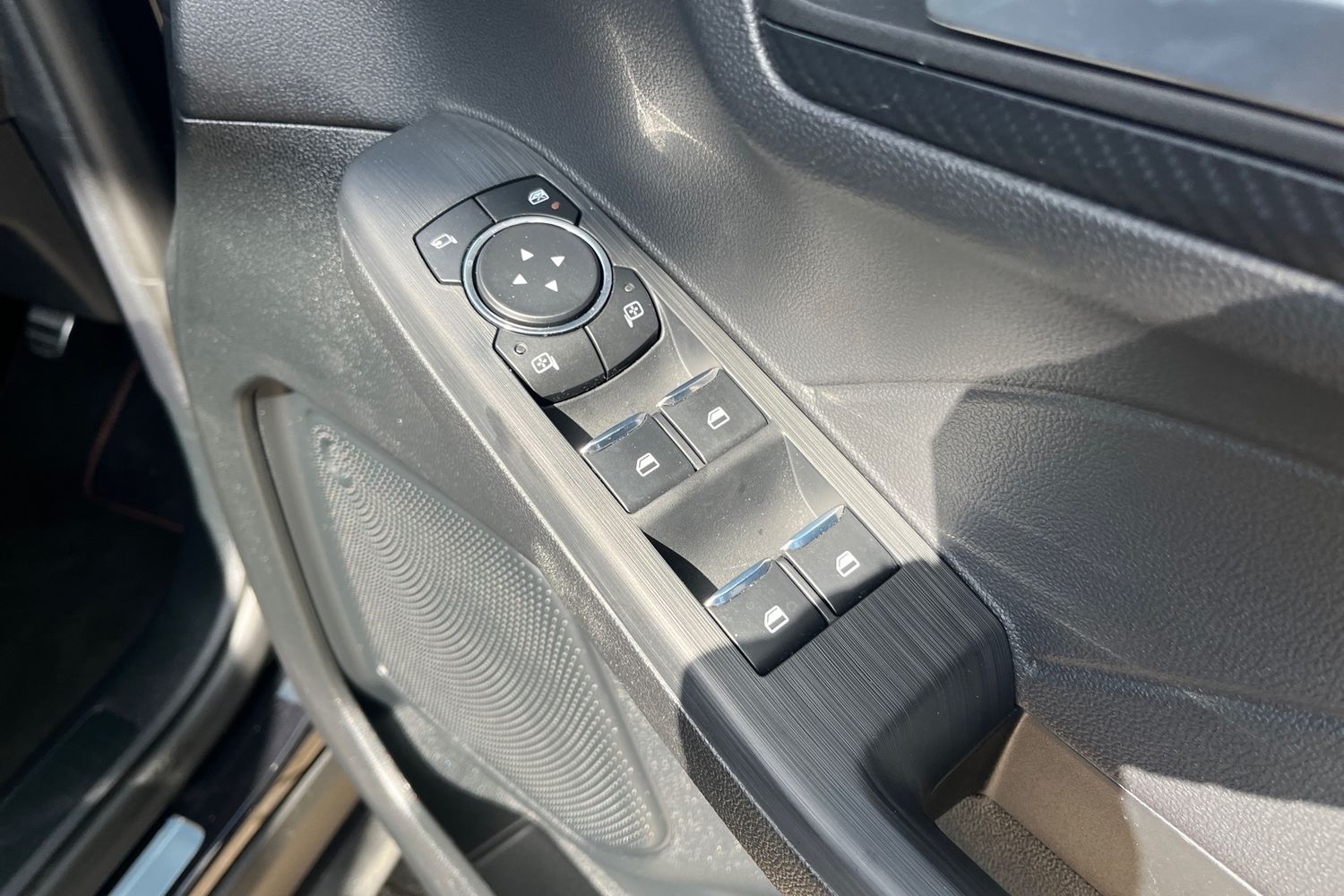 Ford KUGA Photo 15