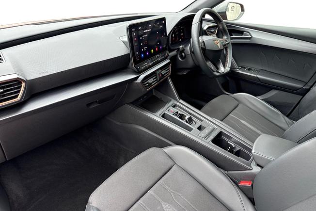 CUPRA Leon Photo 2