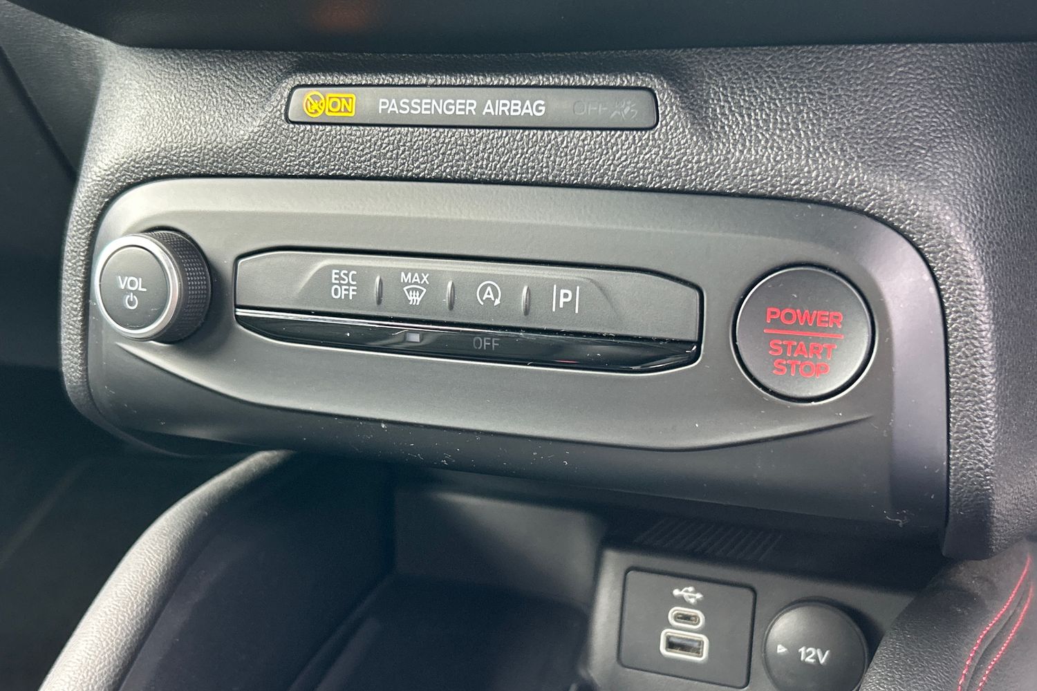 Ford Focus Photo 36
