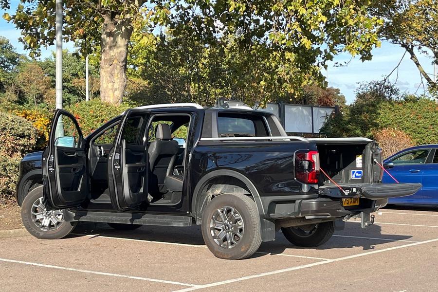 Ford RANGER Photo autoimg-55cebb6fc5860bb6a6c0a3a8a12cff24053252b2.jpg