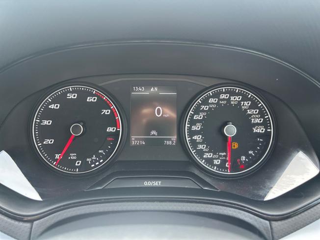 SEAT Ibiza Photo 15