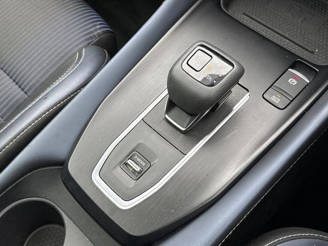 NISSAN Qashqai Photo 55