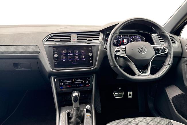 VOLKSWAGEN Tiguan Photo 10