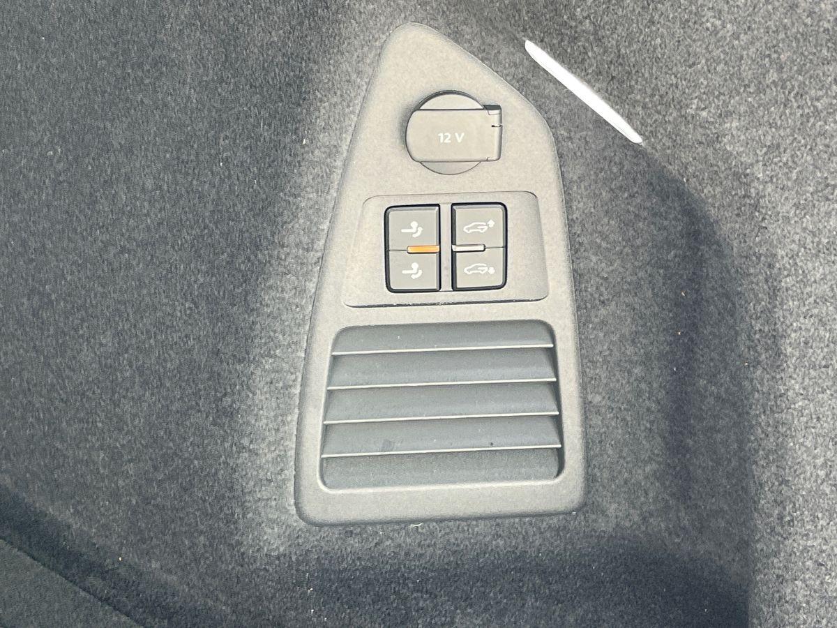 Volkswagen Touareg Photo autoimg-55d8bfa492c64f4b983413d30e71c4e3802f8f22.jpg