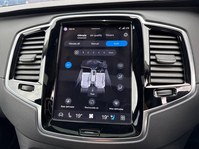 VOLVO Xc90 Photo 49