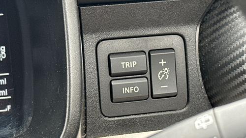 Suzuki Ignis Photo autoimg-55dd44c5a50bed66982dc4264661996634591b9a.jpg