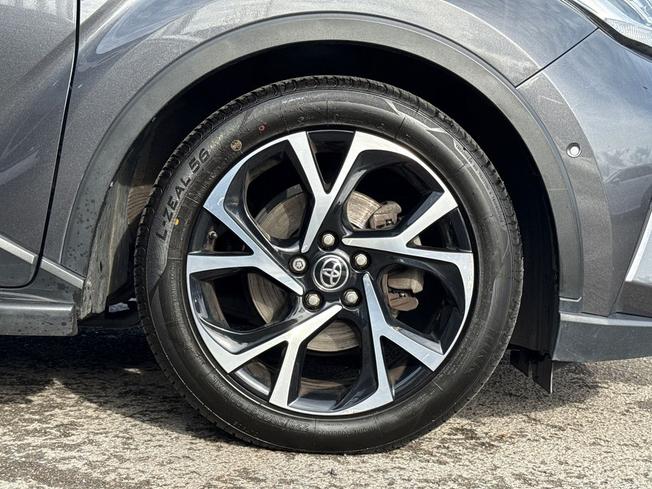 TOYOTA C-Hr Photo 5