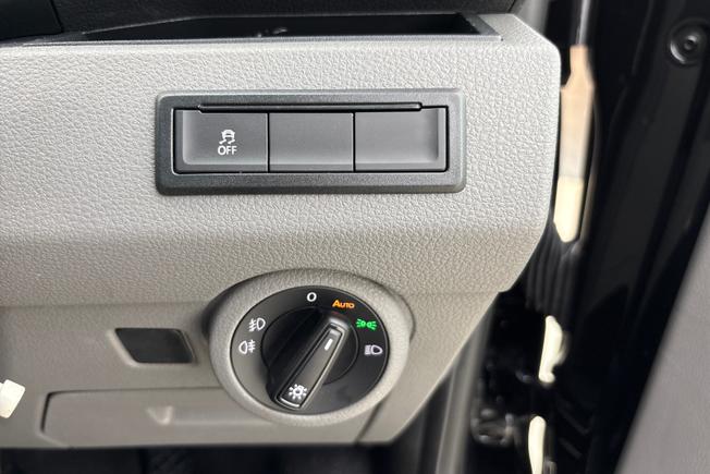 VOLKSWAGEN Transporter Photo 28